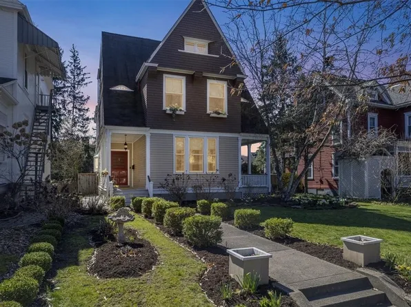 326 Frederick Ave, Sewickley, PA 15143