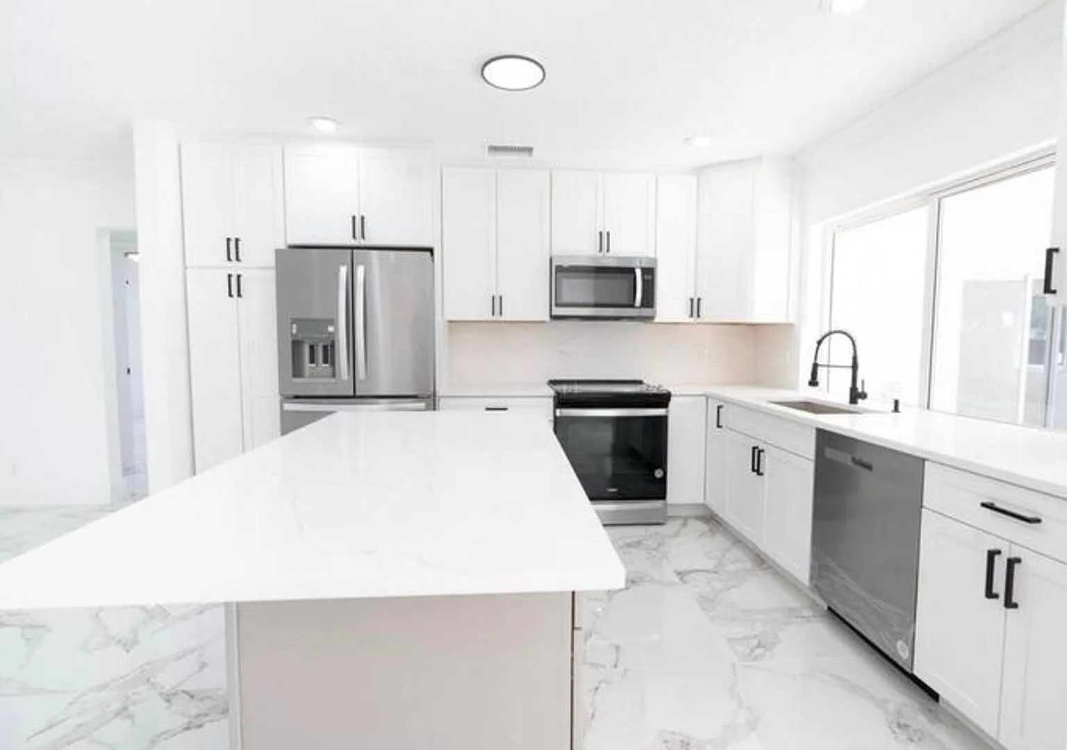 1070 SW 18th Street, Boca Raton, FL 33486 - 6826 — Photo 2