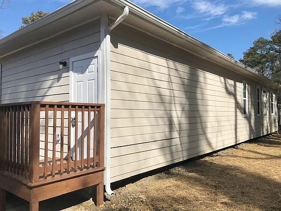 4th image of 3825 Larry Dr