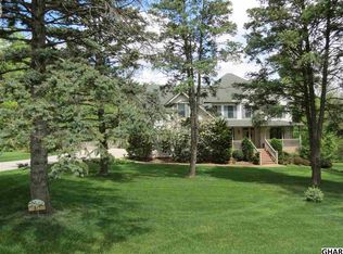 437 Nyes Rd, Hummelstown, PA 17036