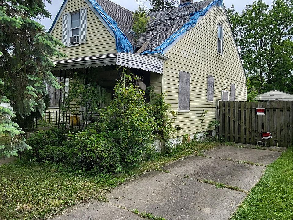 1st image of 7611 Parkland