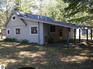 5943 Thornton Rd, Oscoda, MI 48750