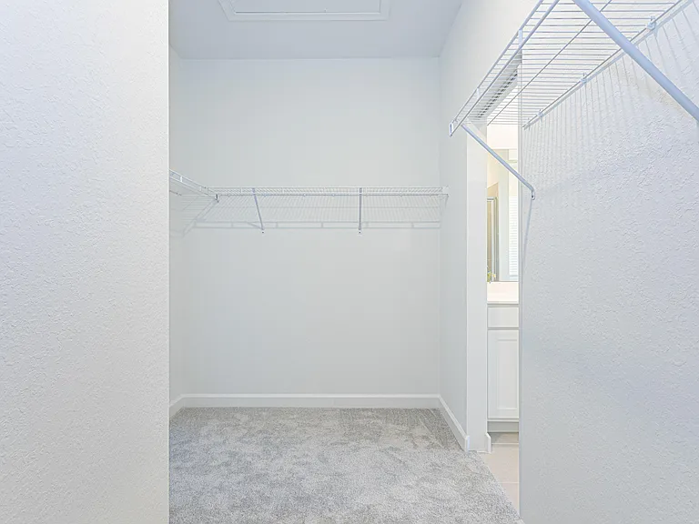503 SE Rivergrass St — Photo 29