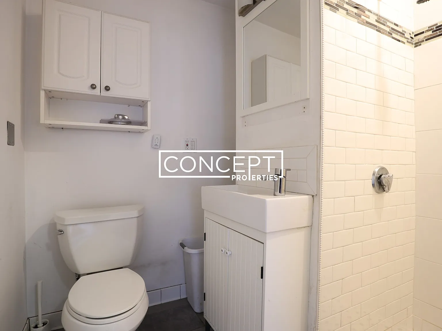 8 bed, $8,900 — Photo 3