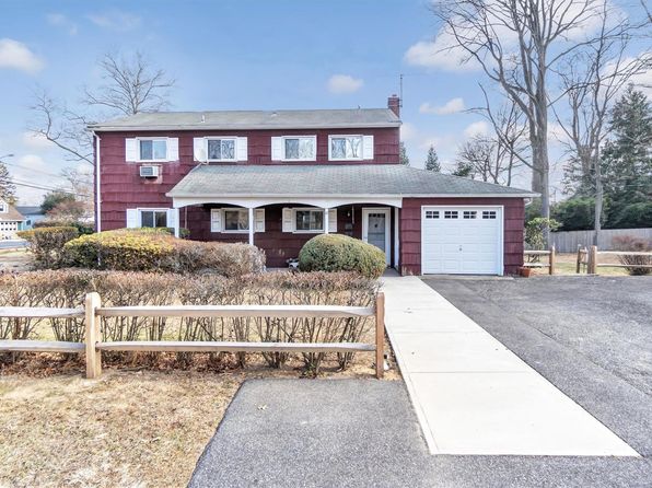 17 Jefferson Avenue, Northport, NY 11768