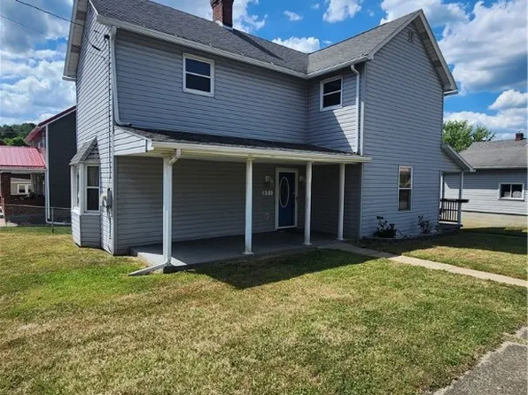 501 Walnut St, Vanderbilt, PA 15486