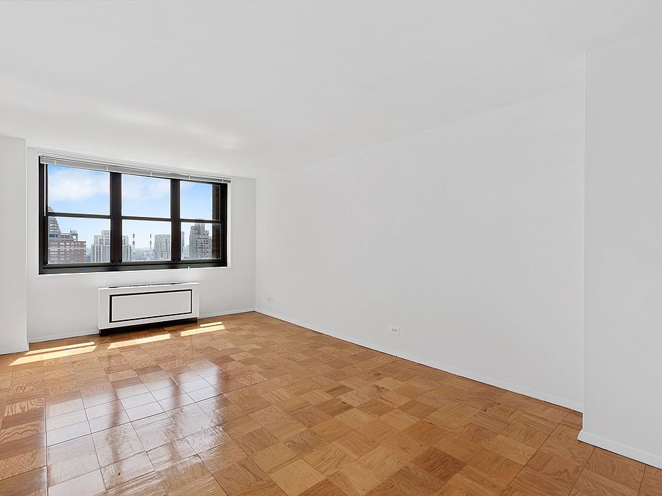 1st image of 200 E 72nd St APT 32N