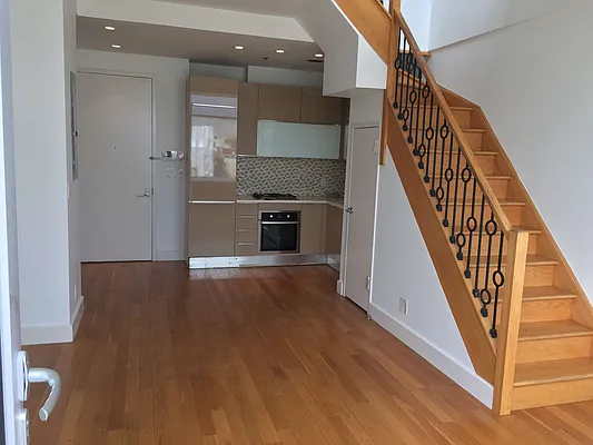 Rented by City View Living | media 34