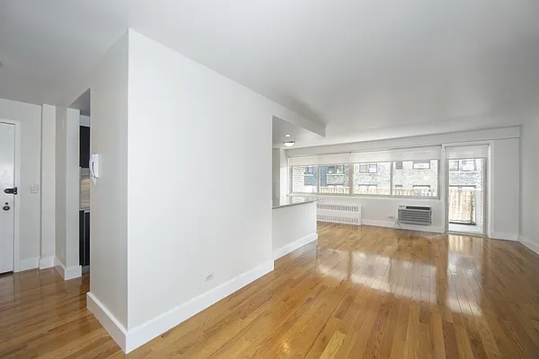 Rented by Silverstreet RE LLC | media 10