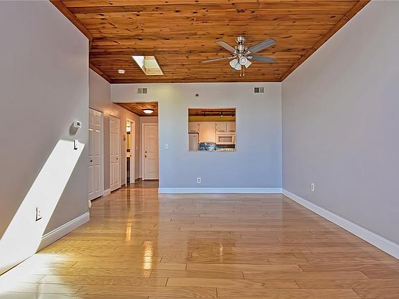 4th image of 300 Front St APT 508