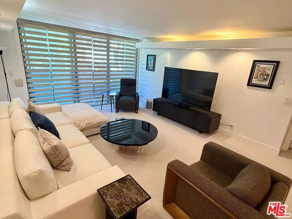 7777 W 91st St #A, Playa Del Rey, CA 90293