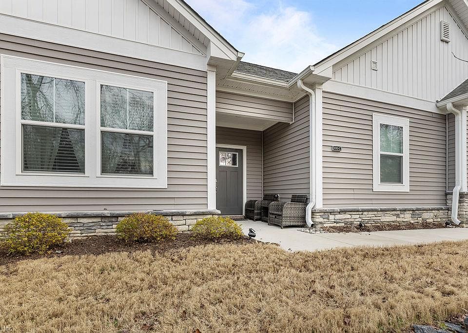 1st image of 1011 Diamond Way #C