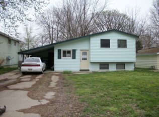 1805 Warren St, Bellevue, NE 68005