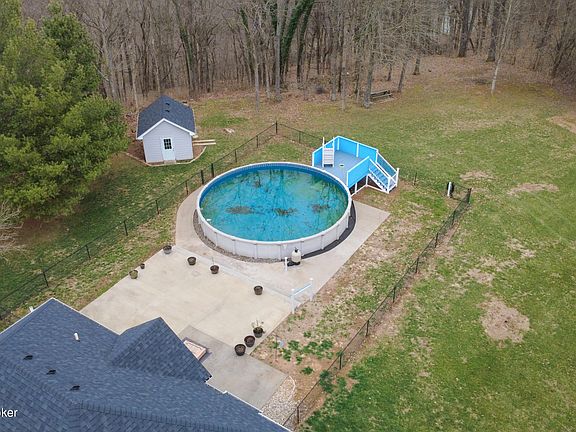 5th image of 1157 Foxfire Rd