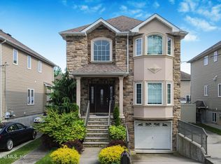 622 Rathbun Ave, Staten Island, NY 10312