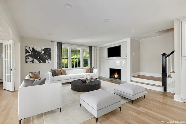 Sold by Corcoran | media 1