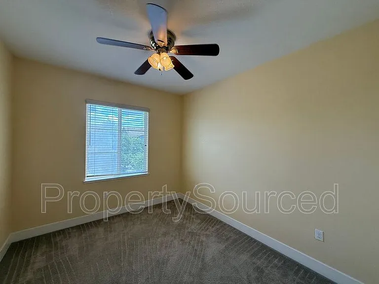 18517 Admiral Way — Photo 37