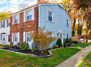 27 Roxborough Pl, Willingboro, NJ 08046