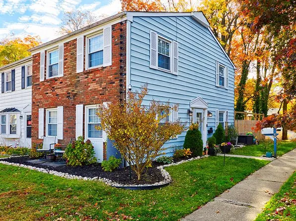 27 Roxborough Pl, Willingboro, NJ 08046