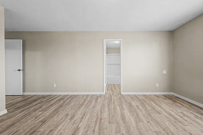 8129 W Hazelwood St — Photo 24