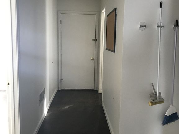 3rd image of 6 Kenneth Ave #1