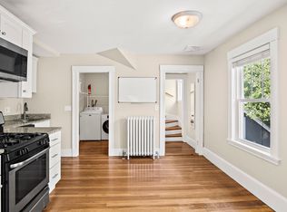 2 Pine Tree Rd #2, Wellesley, MA 02482