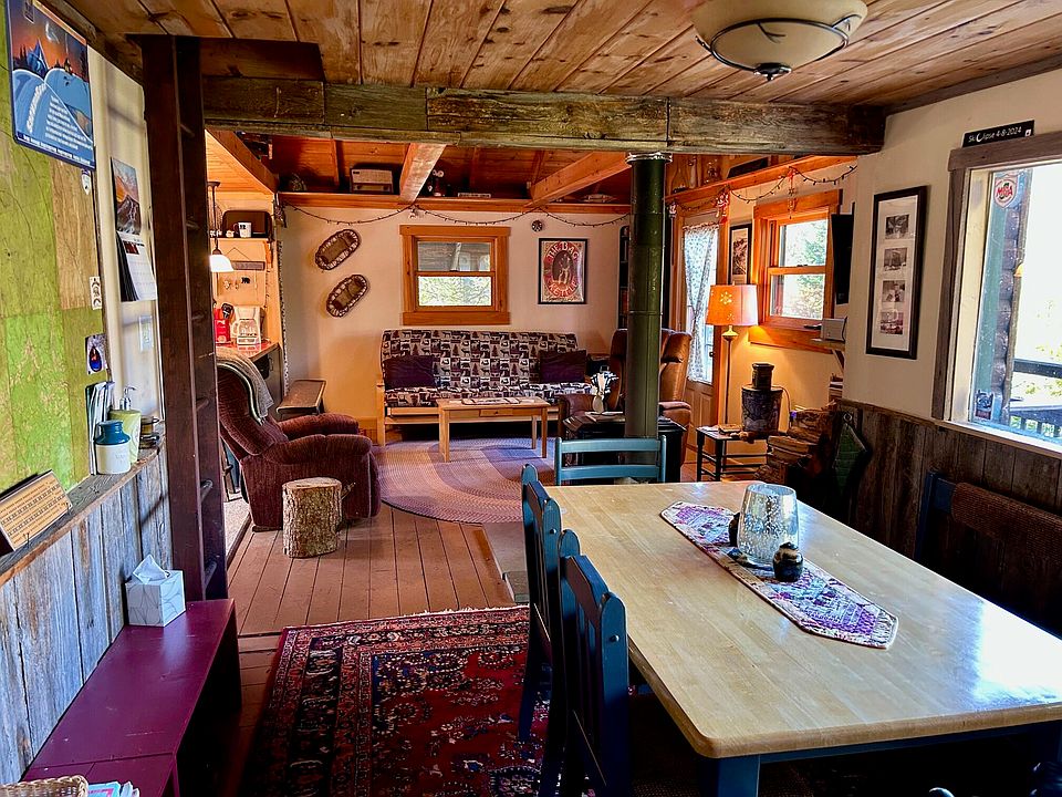 1st image of 1050 Spring Farm Road