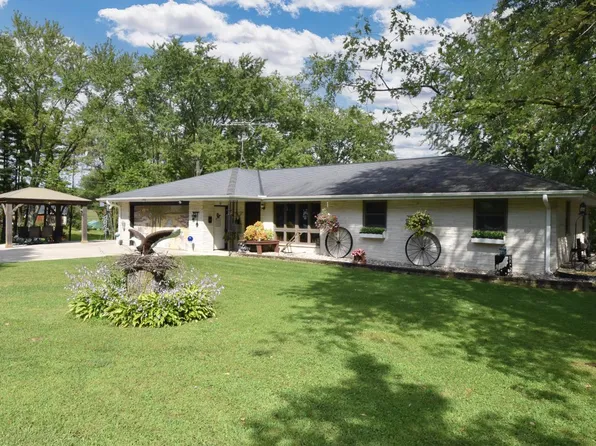 4200 Singing Hill ROAD, West Bend, WI 53090