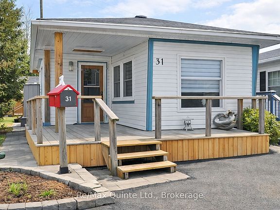 2nd image of 311 Dundas St E #31
