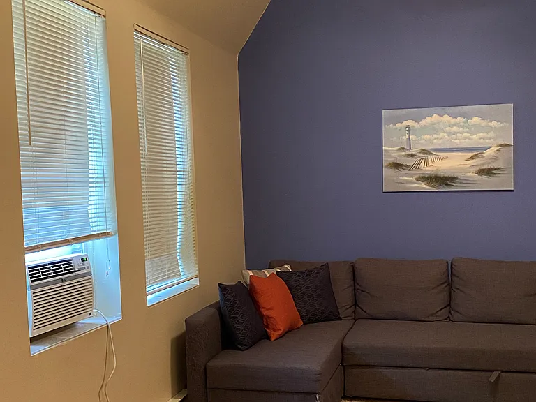 1701 Brownsville Rd #1 — Photo 9