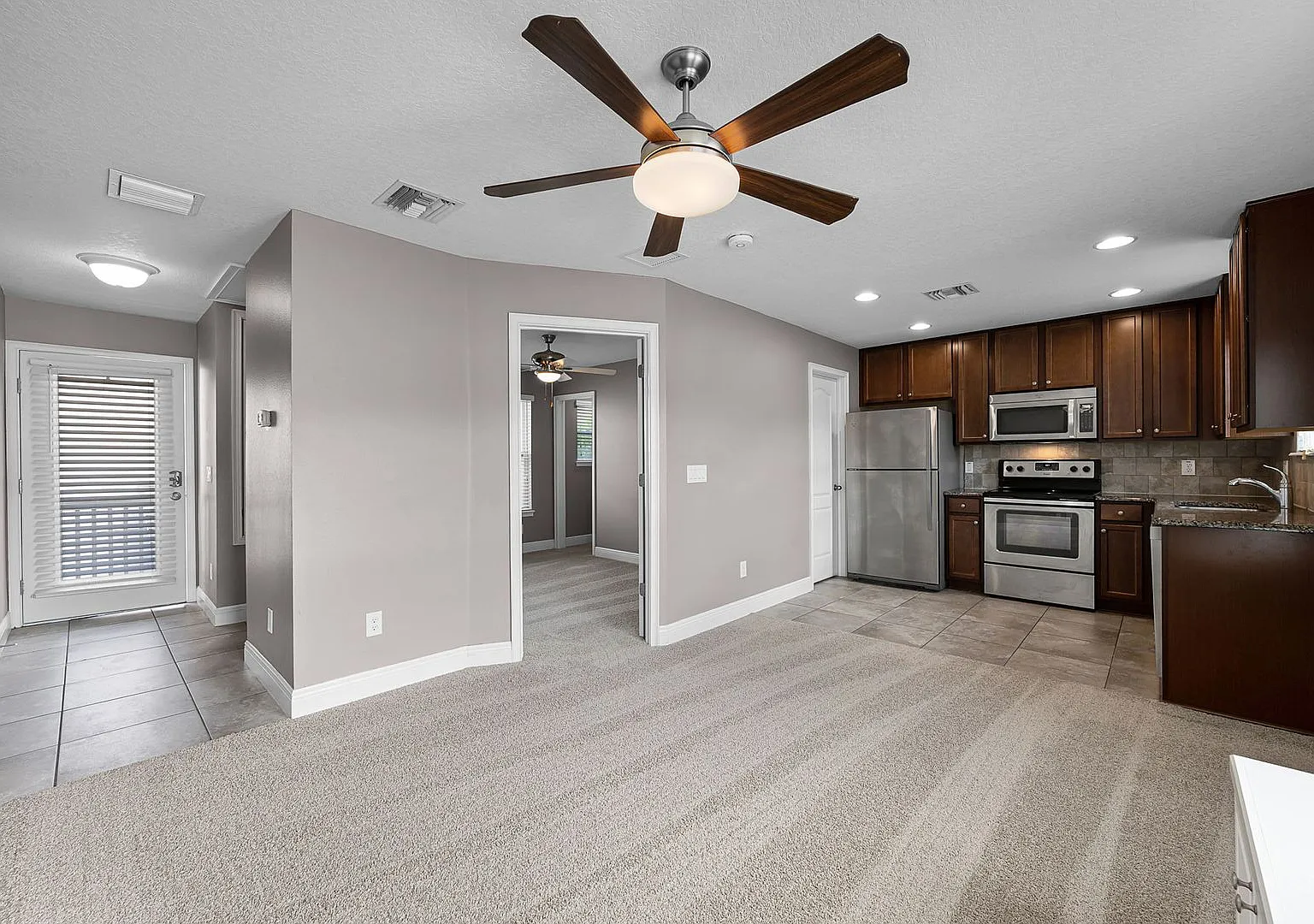 New Windermere Rental — Photo 4