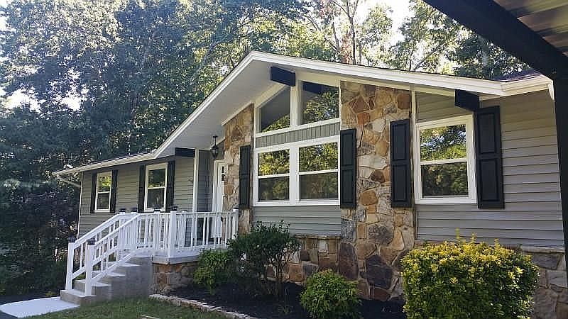 1st image of 1505 Blackwood Dr