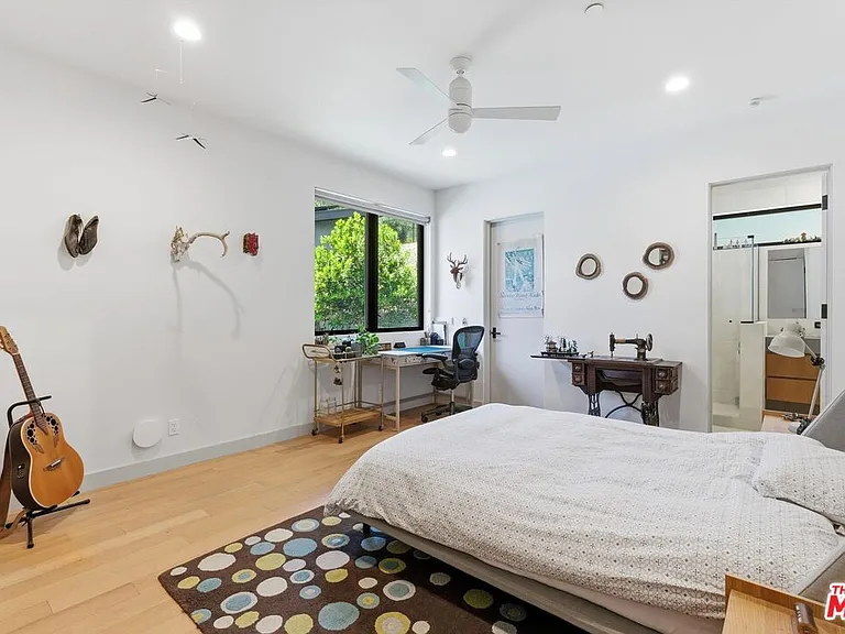 3860 Madison Rd — Photo 30