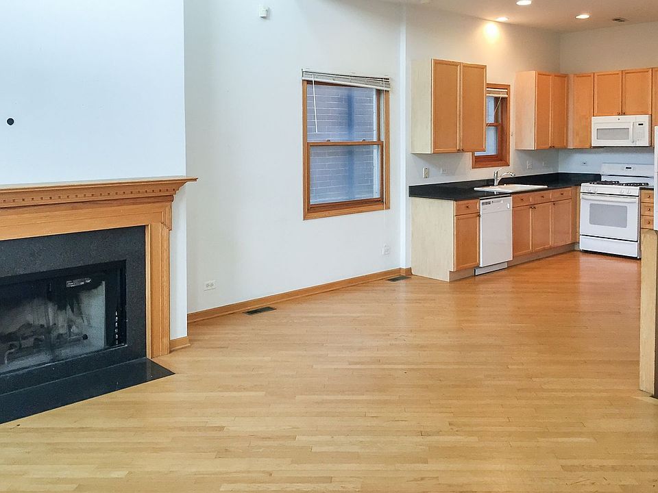 1st image of 1324 W Diversey Pkwy #3