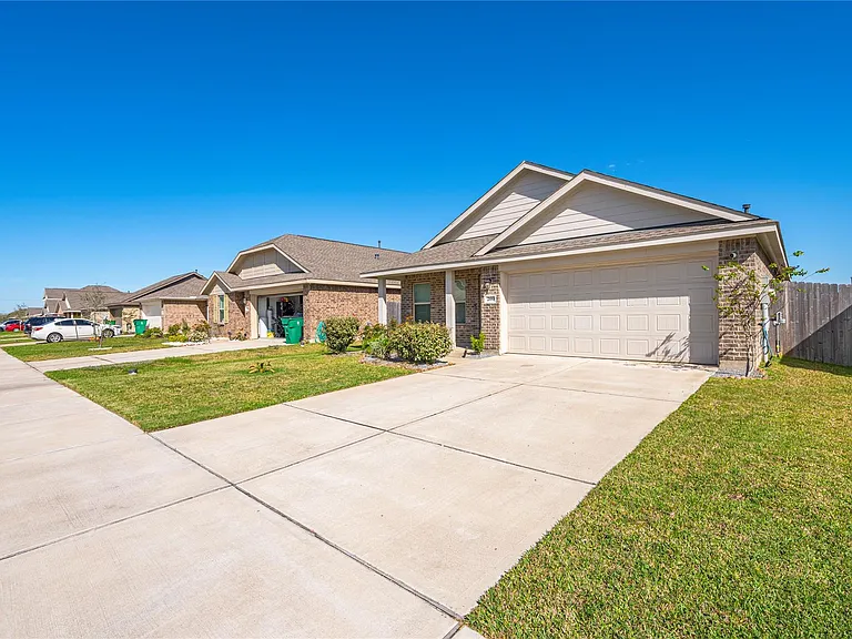 269 Bennett Loop — Photo 2
