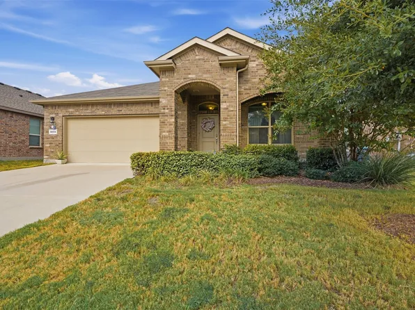 9024 Pearfield Rd, Fort Worth, TX 76179