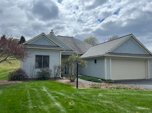 27 Fountain Way, Lebanon, NH 03784
