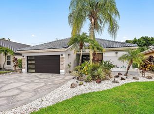 21380 Bridge View Dr, Boca Raton, FL 33428