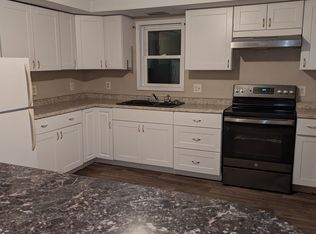 14 Mountain Dr, Mount Pocono, PA 18344