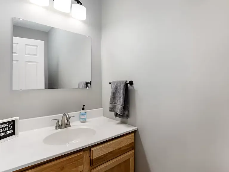 167 E Countryside Rd — Photo 23