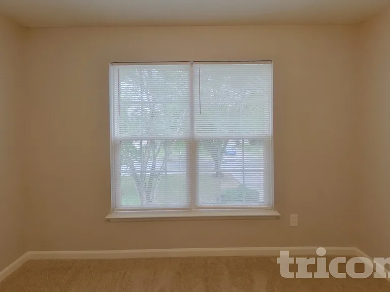4030 Evelyn Ave — Photo 11