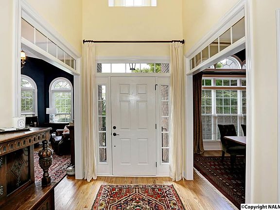 4th image of 222 Bishop Farm Way