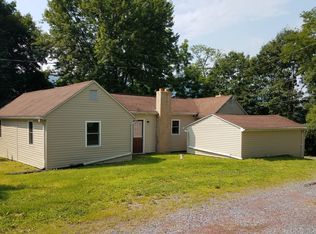 1401 Huffman Dr, Dauphin, PA 17018