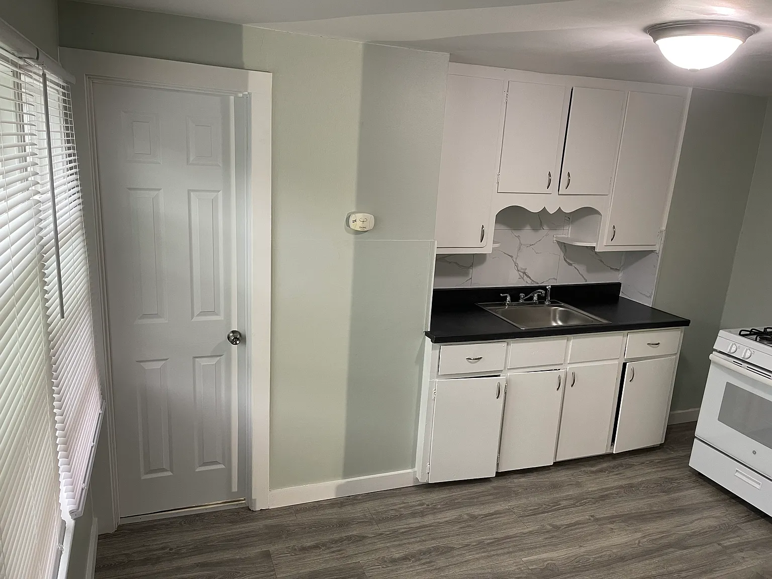 1 bed, $1,125 — Photo 2