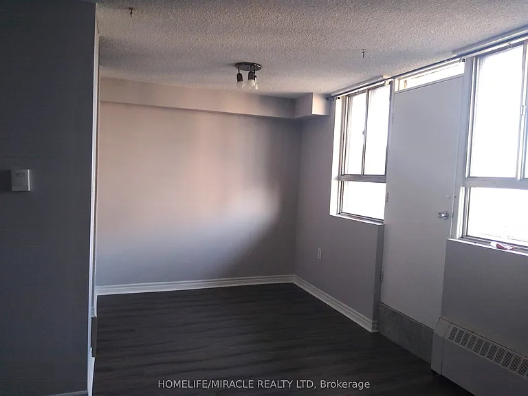100 Dundalk Dr #916 — Photo 3