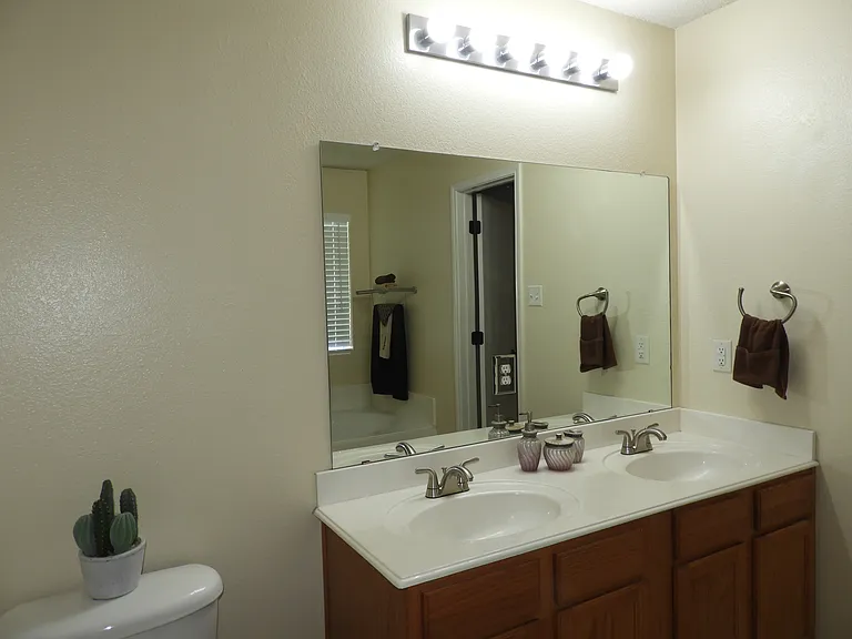 9941 George Washington Dr — Photo 6
