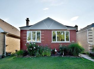 2332 Hainsworth Ave, Riverside, IL 60546