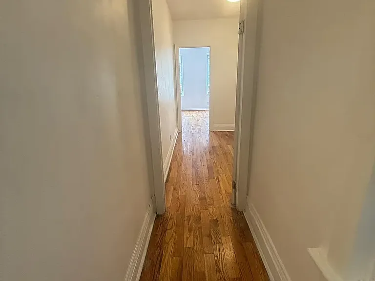 381 Sumpter St #2L — Photo 3