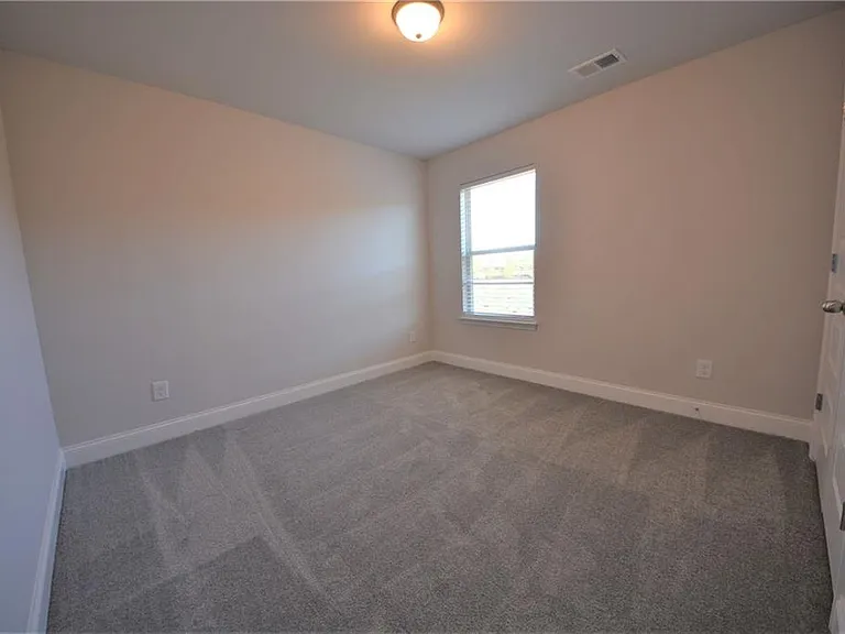 246 Hellen Valley Dr — Photo 29