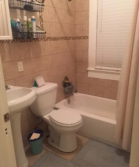 1522 Winnie St #2 — Photo 6